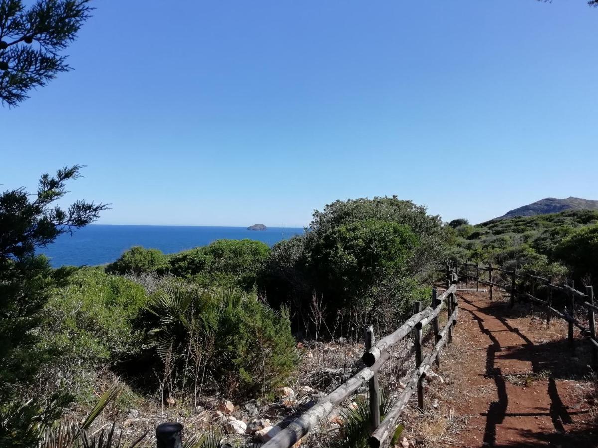 B&B Da Zio Lino SantʼAntìoco Dış mekan fotoğraf